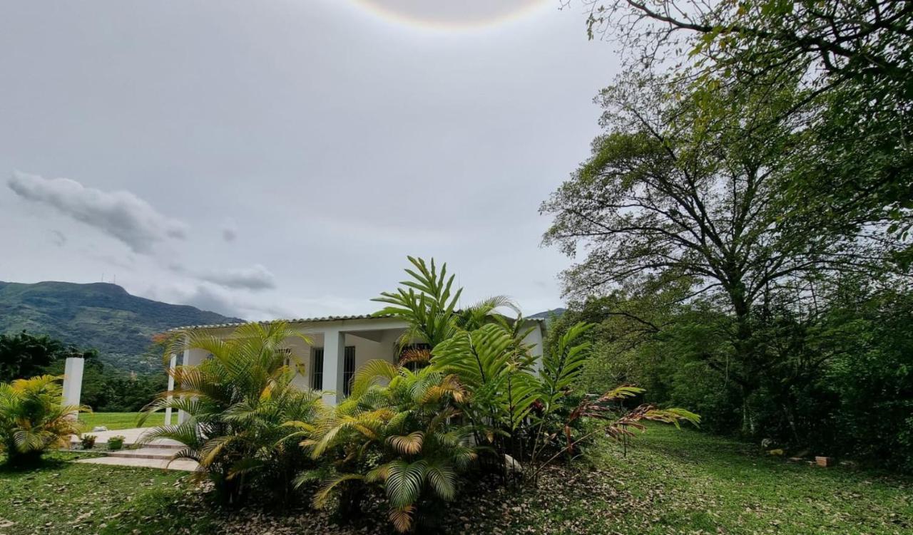 Villeta, Casa Campestre Cerca De Payande * Villeta